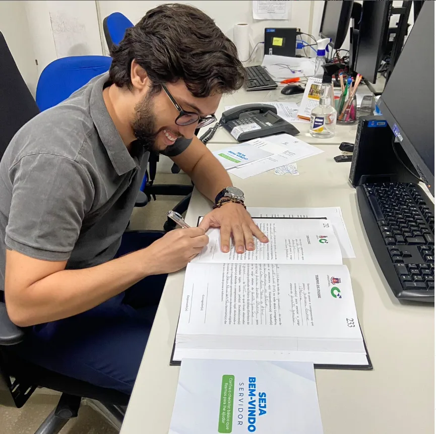 Victor aprovado em mais de 6 concursos de TRTs